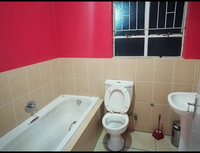 2 bed property to rent in ORMONDE